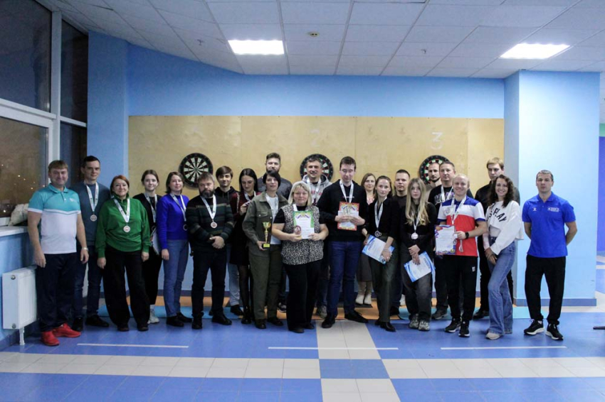 В НИУ «БелГУ» завершились соревнования среди преподавателей и сотрудников по дартсу События НИУ «БелГУ» в ниу «белгу» завершились соревнования среди преподавателей и сотрудников по дартсу